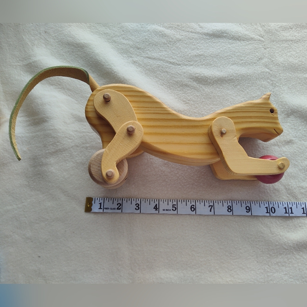 Wooden Montessori Moving Kids Toy Cat Pull-Toy Style Primitive